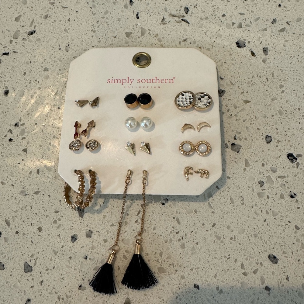 NWT Simply Southern Gold and Black Earring 12pcs Set